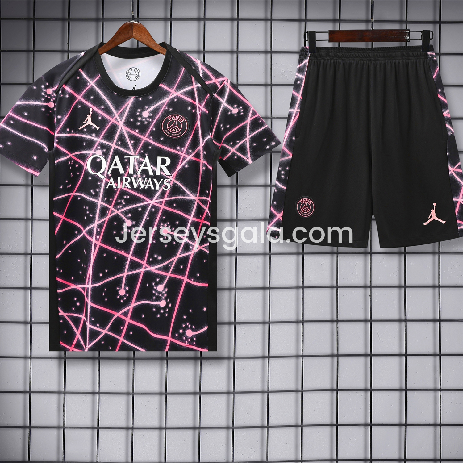 Paris Saint-Germain PSG 25-26 Short-Sleeve Training Set - Pink Fluorescent Rays Black Top & Black Shorts - JerseysGala