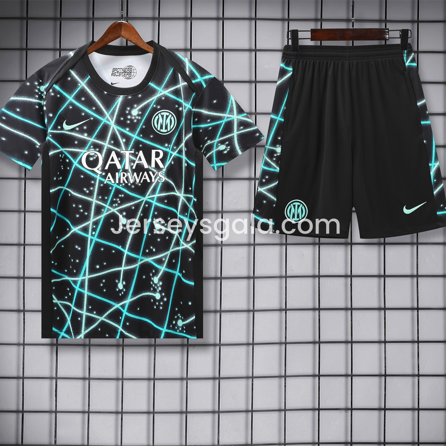 Inter Milan 25-26 Short-Sleeve Training Set - Blue Fluorescent Rays Black Top & Black Shorts - JerseysGala